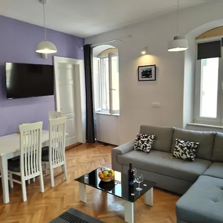 Garden Apartment Split Exterior photo